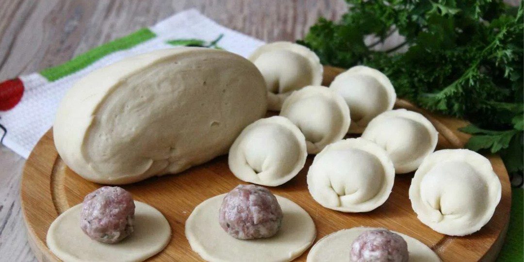 7 лучших рецептов теста для пельменей в домашних условиях.