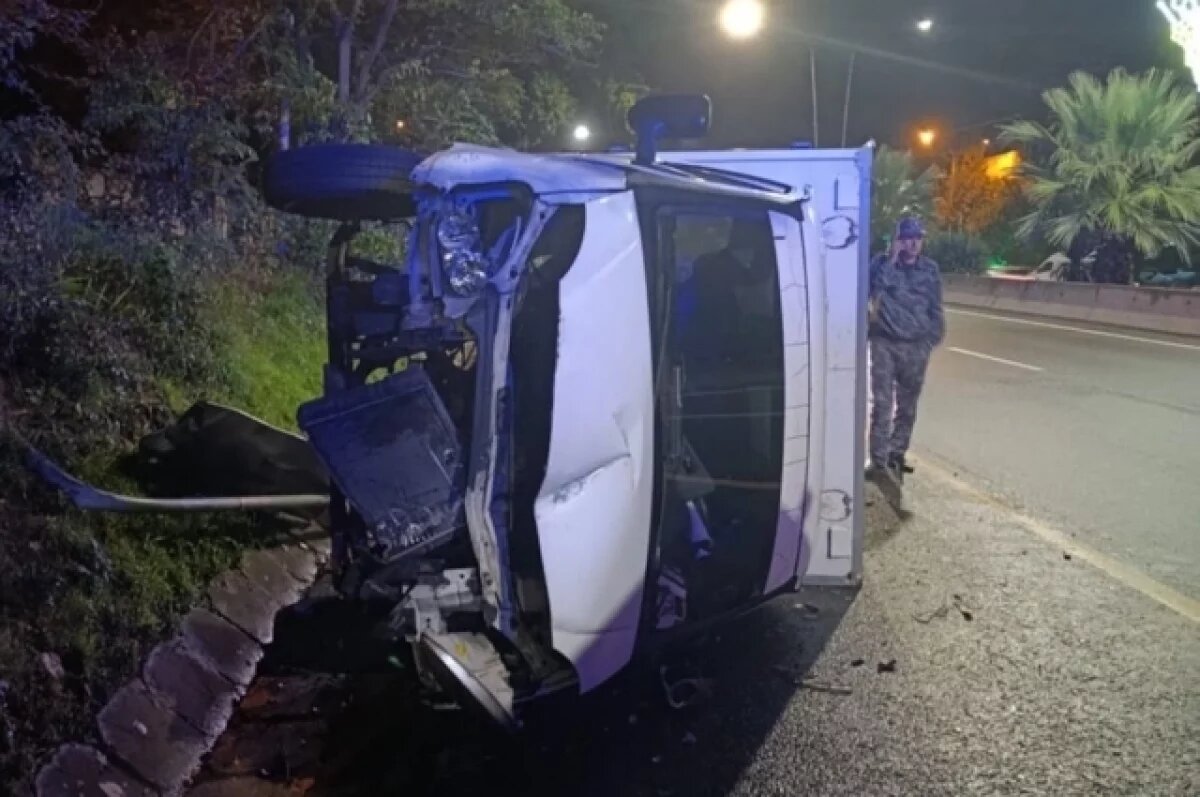    В Сочи росгвардейцы спасли мужчину с инфарктом, попавшего в ДТП