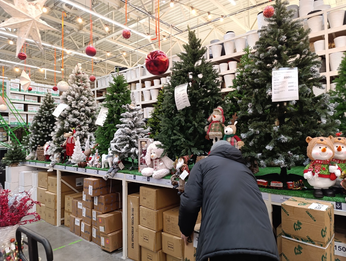    Украшаем елку в год Огненной Лошади - что привлечет удачу в 2026, а от чего лучше отказаться