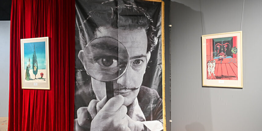    В Петербурге проходит выставка литографий Сальвадора ДалиИгорь Акимов