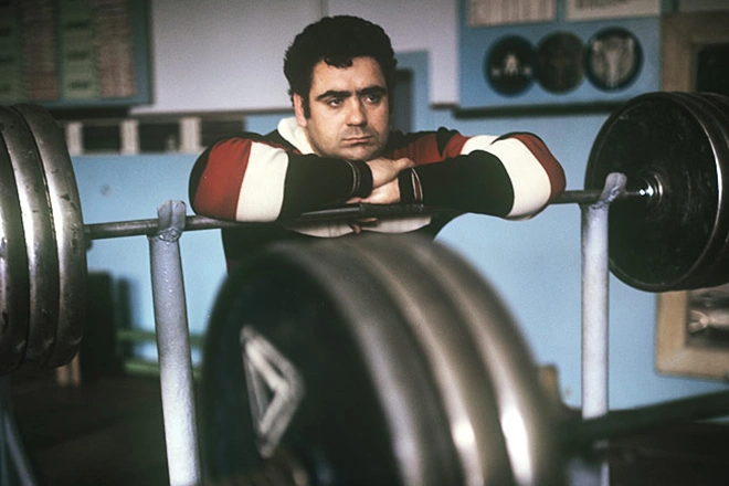 В 11 лет работал на лесоповале. Отравили перед олимпиадой в Москве. Вся правда о Василии Алексееве.