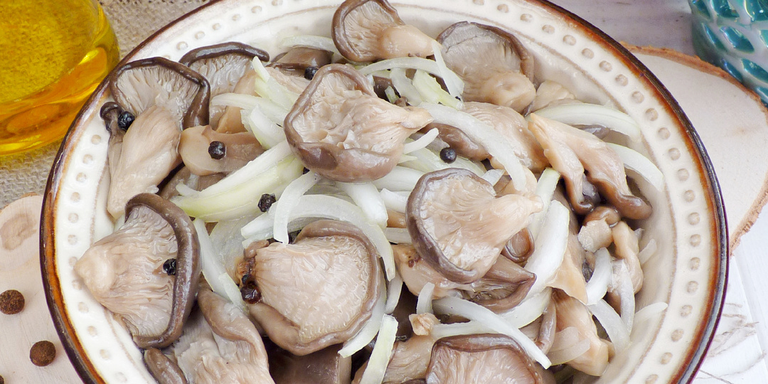 Маринуем вешенки на раз-два – поставили банку и забыли на сутки, а потом – хоть на праздничный стол