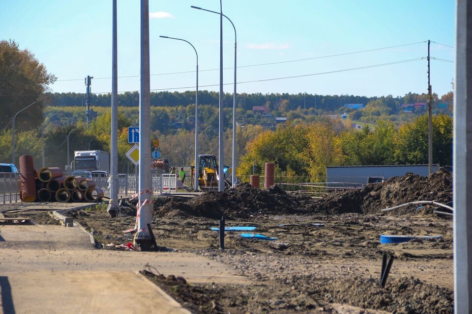    Строительство развязки на Змеиногорском тракте. Источник: Виталий Барабаш/"Толк"