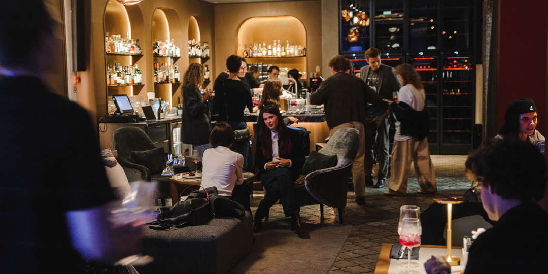 BarOkko: бар от онлайн-кинотеатра — а что, так можно было?