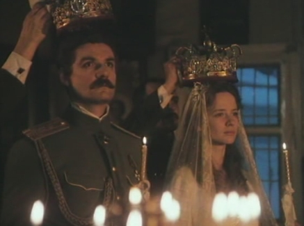 Екатерина Беликова и Владимир Симонов в фильме «Конь Белый», 1993
