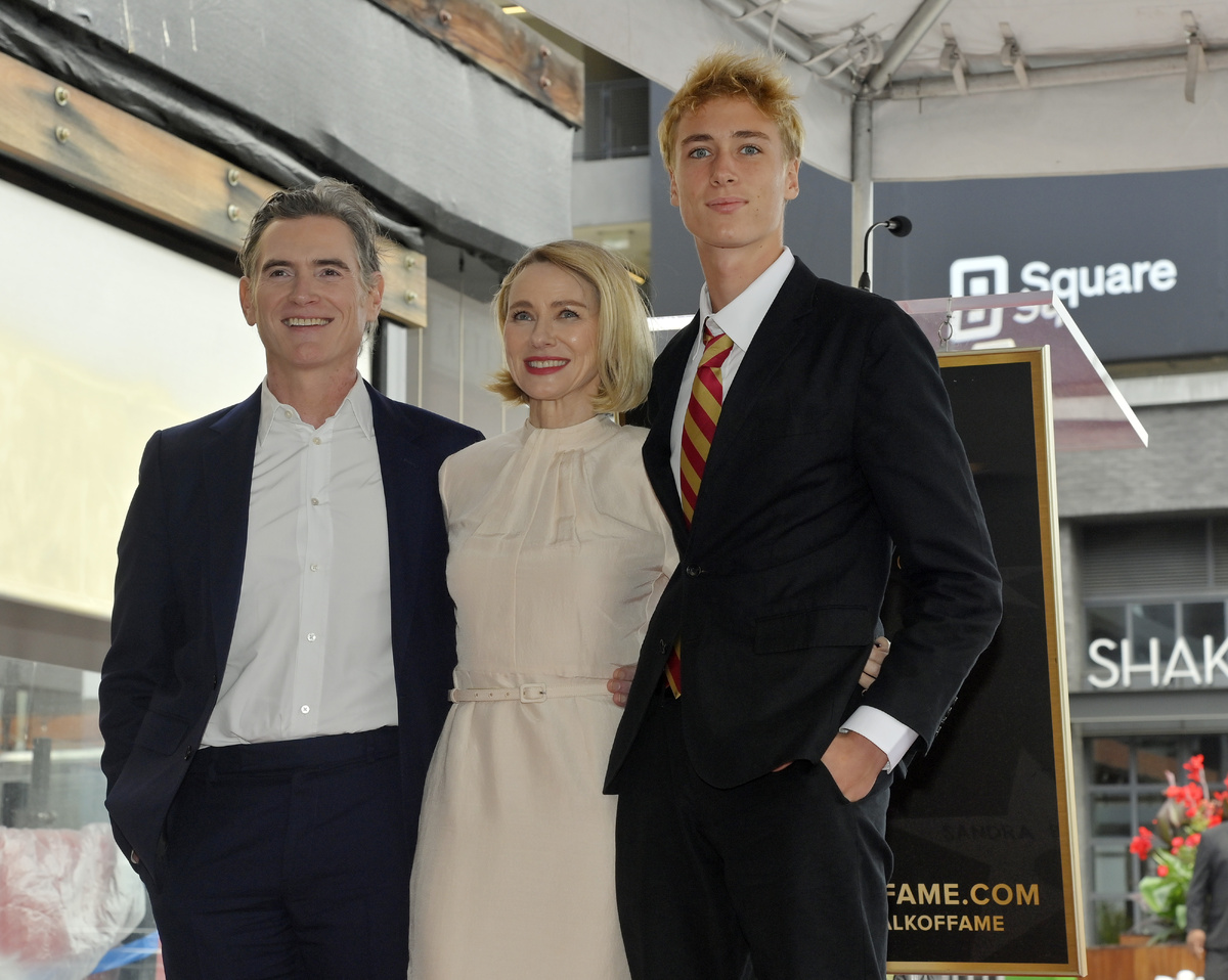 Билли Крудап, Наоми Уоттс и Саша Шрайбер