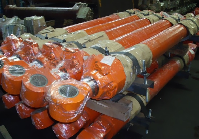 Г/ц экскаватора Hitachi ZX200-3