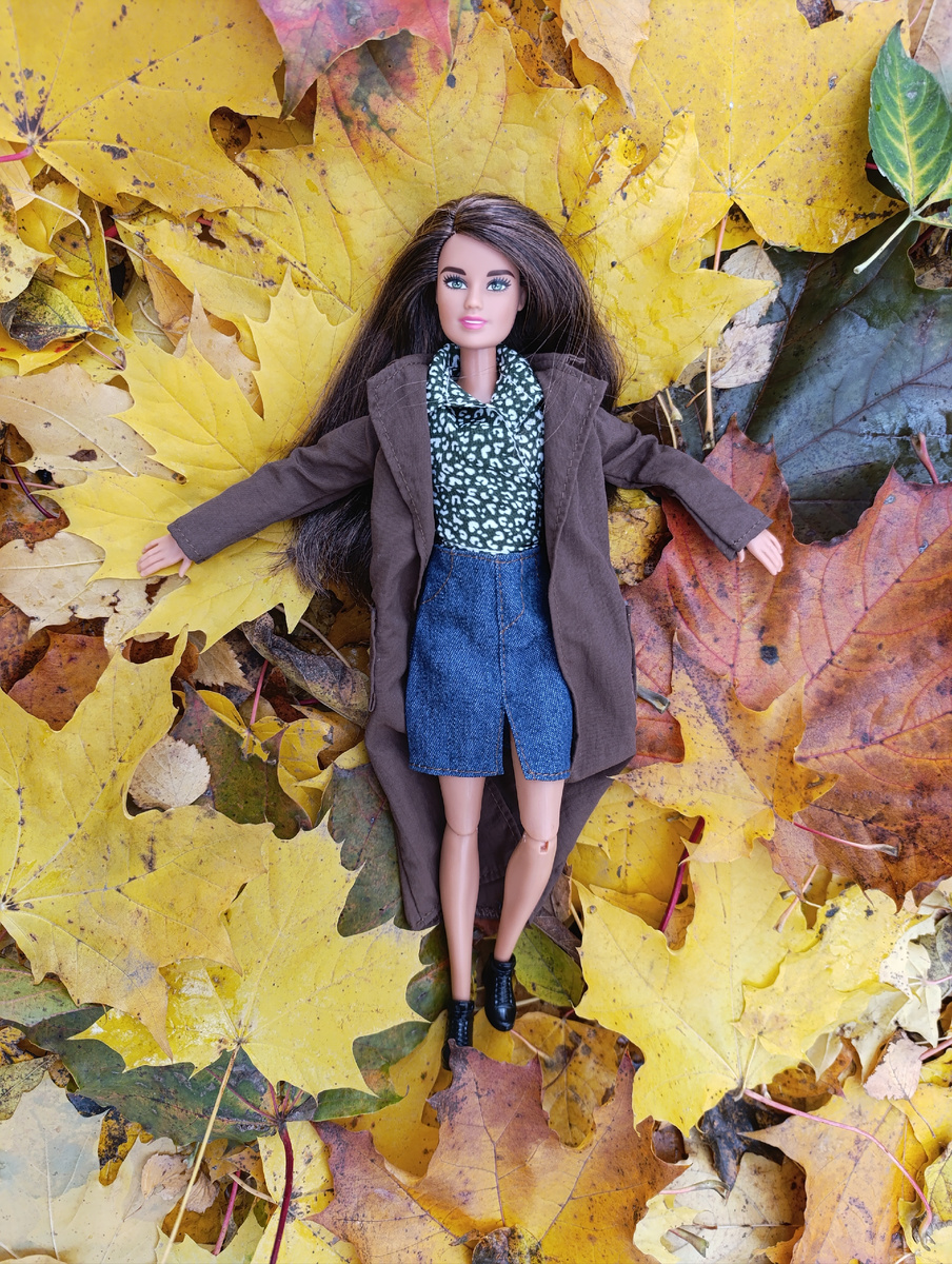 Обожаю когда много- много сухих разноцветных листьев под ногами🍂🍂🍂