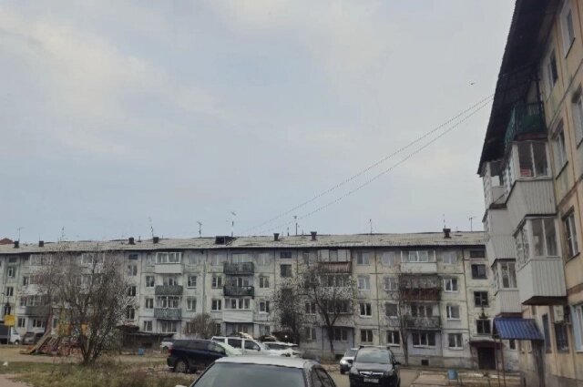    Трагедия произошла в доме, где жил 14-летний школьник. Фото: irk.aif.ru/ Анастасия Козырева