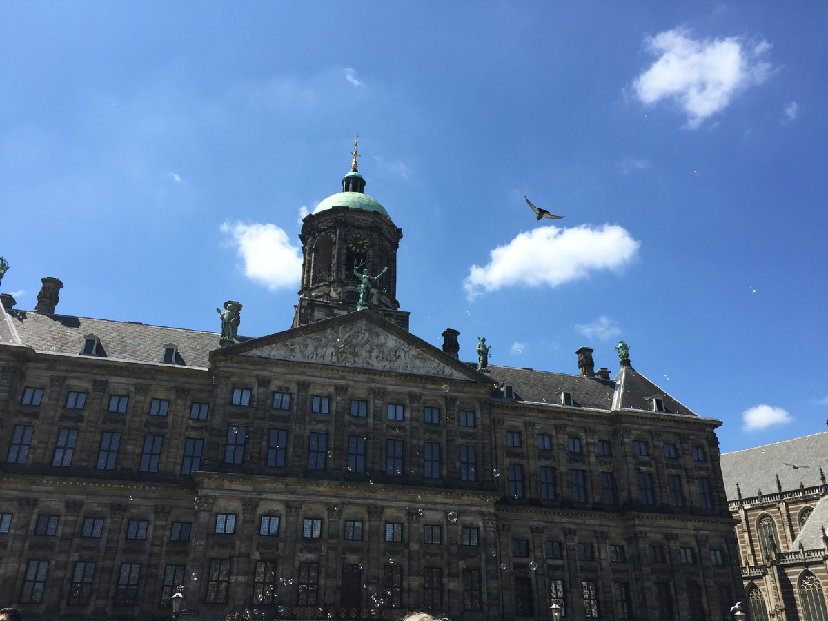 Королевский Дворец на Площади Дам, Амстердам, Нидерланды, май, 2019.