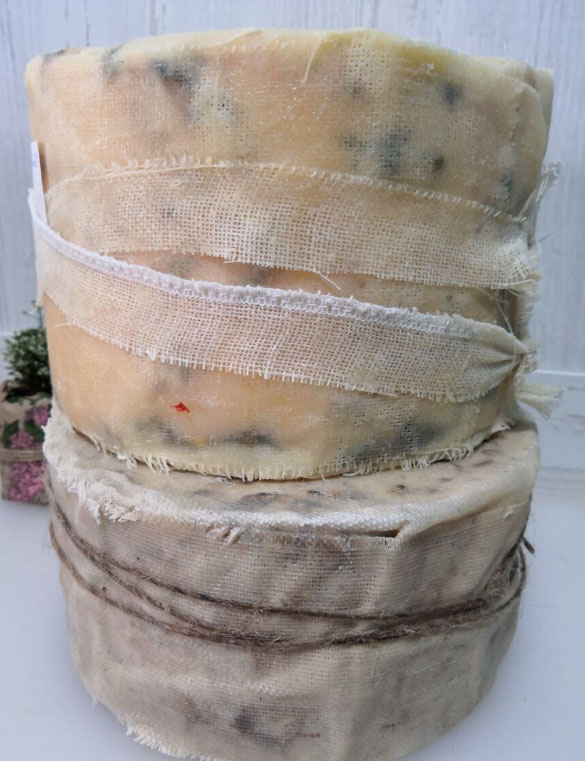 Это бандаж + воск. Фото не мое.