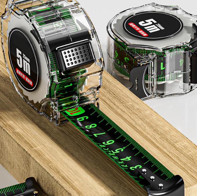 Самоблокирующаяся рулетка из флуоресцентной стали