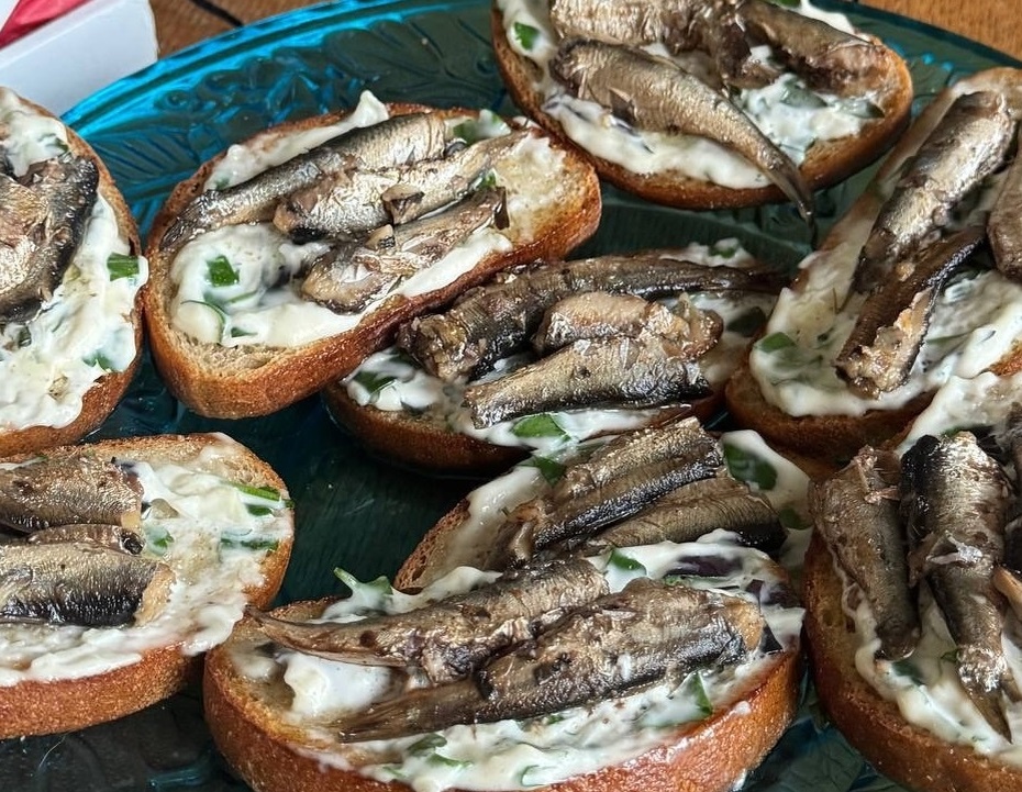    Никогда больше не выливаю масло от шпрот: раскрываю, что я с ним делаю — кто попробовал, теперь повторяет