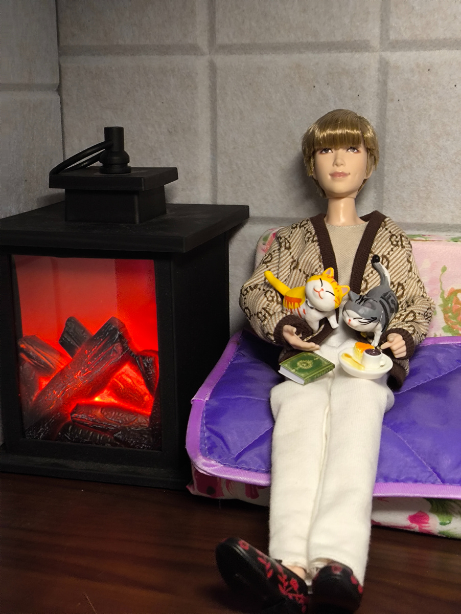 Намджун с котами. 