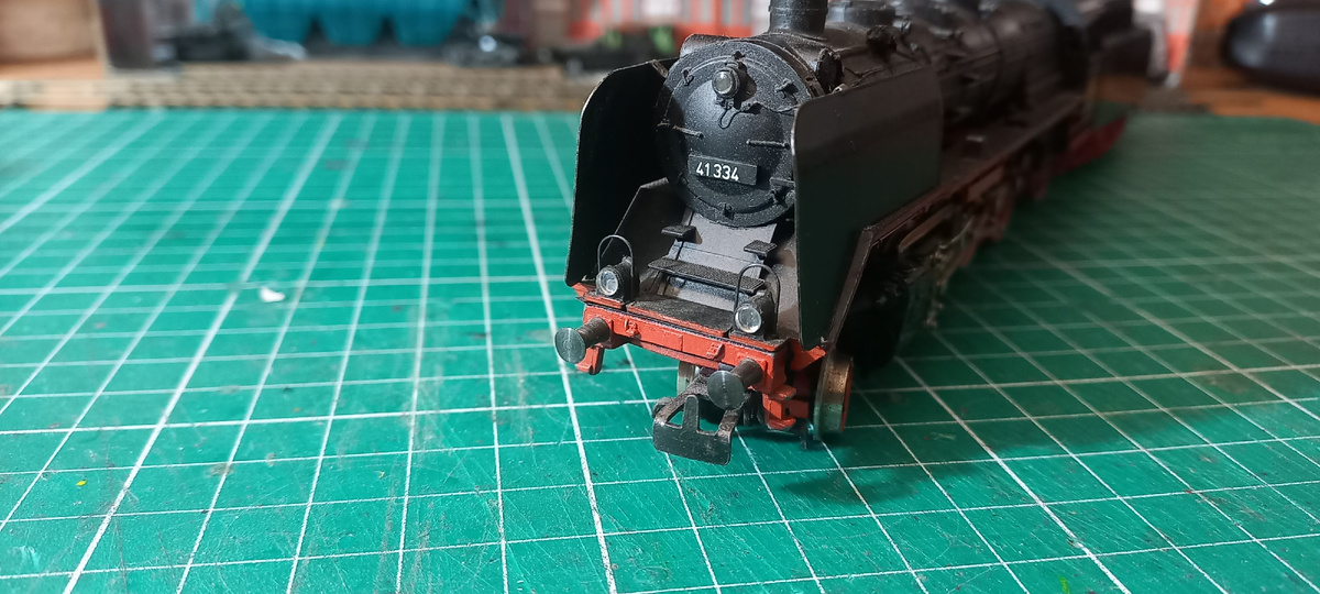 Вид спереди