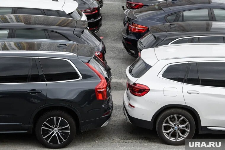 В России увеличение утильсбора приведет к подорожанию автомобилей. Фото: Илья Московец © URA.RU