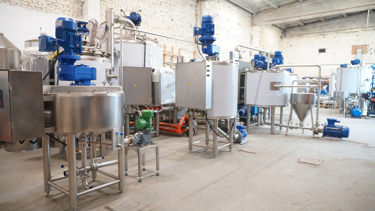 Линия производства широкой линей лако-красочных материалов (ЛКМ) 