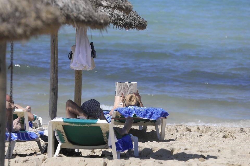    АТОР: россияне чаще всего на новогодние праздники бронируют туры в теплые страны GLOBAL LOOK PRESS