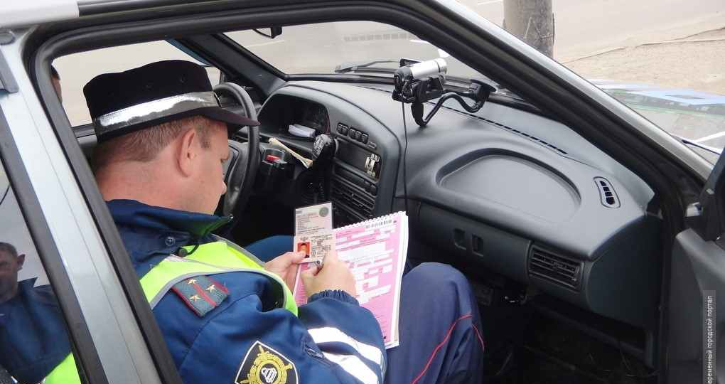 Не уступил пешеходу – оформляют протокол. Что водитель должен обязательно написать, чтобы защитить себя: совет автоюриста