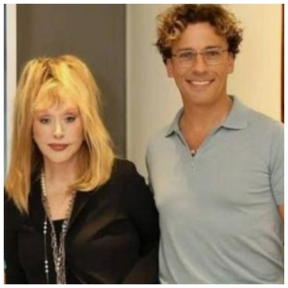 Новое фото пары, Пугачева со странной прической