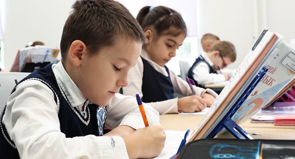    В Химках по президентской программе модернизировали одну из старейших в городе школ / Медиасток.рф