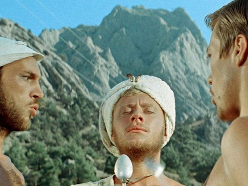 Кадр из фильма Киностудии Горького «Три плюс два»   
