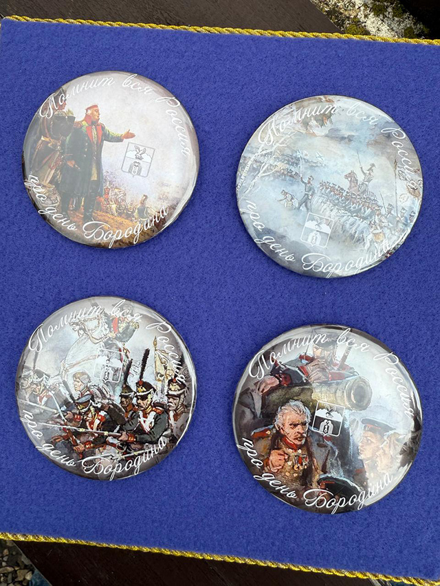 Листайте вправо, чтобы увидеть больше изображений