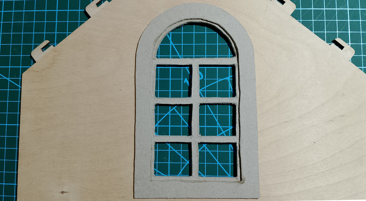 Кукольный домик. Окно.