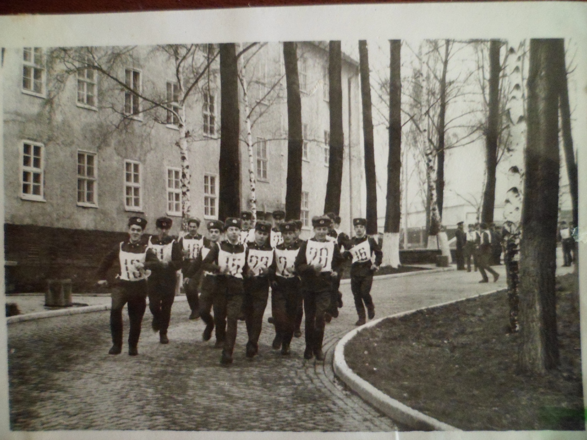 до финиша далеко...