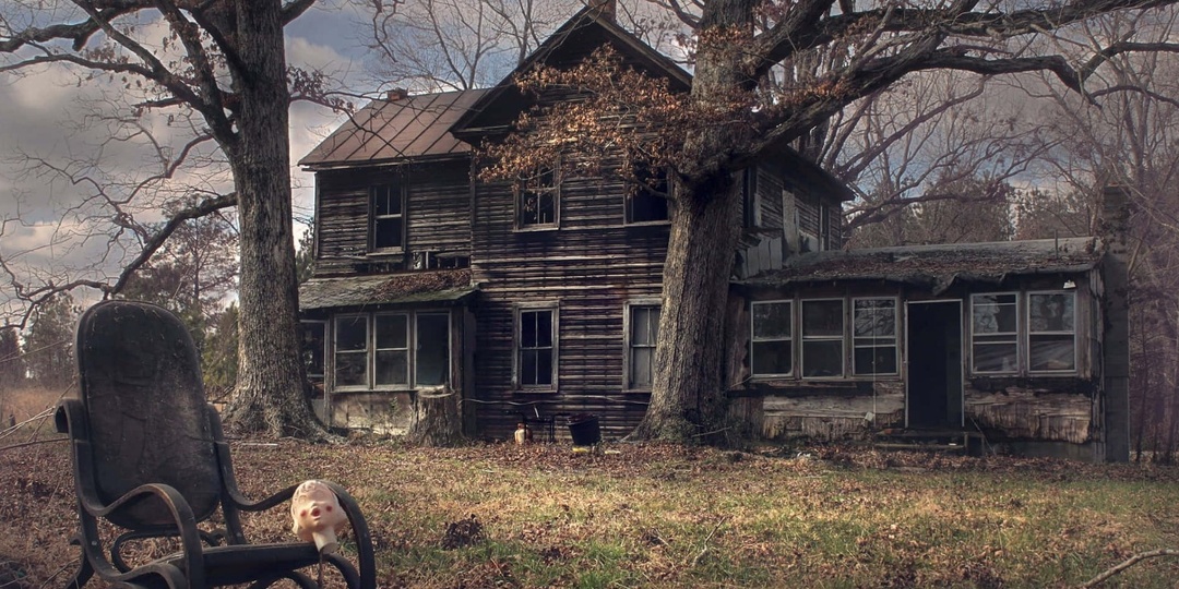 Шесть книг о жутких домах