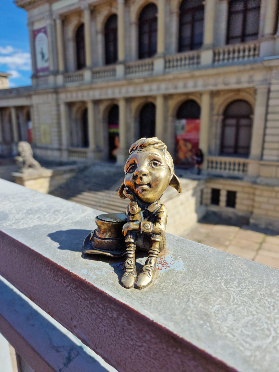 Папа хомлин. Эстакадный мост через. о. Канта