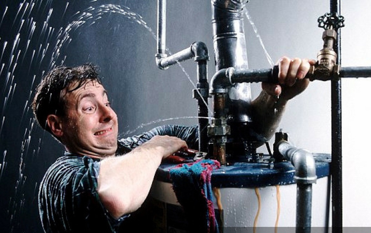 Вот что бывает с плохим сантехником (из сети)