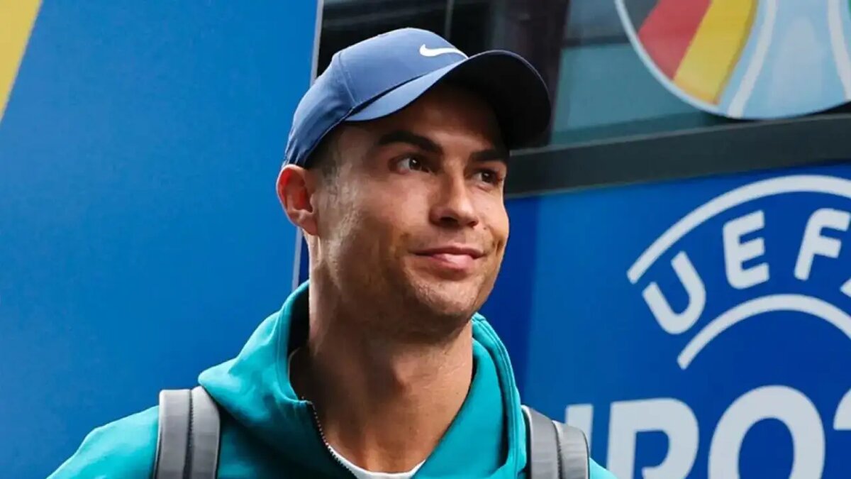    Криштиану Роналду. Соцсети.