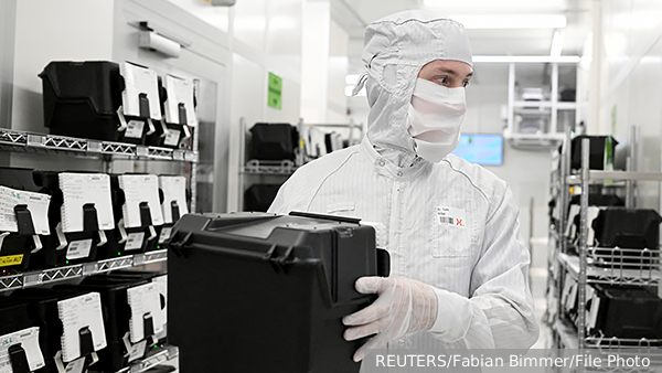     Фото: REUTERS/Fabian Bimmer/File Photo   
 Текст: Дмитрий Скворцов