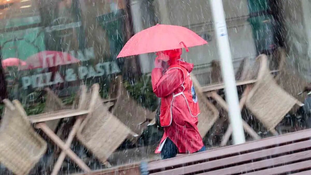    Погода в Москве. Василий Кузьмиченок / АГН Москва