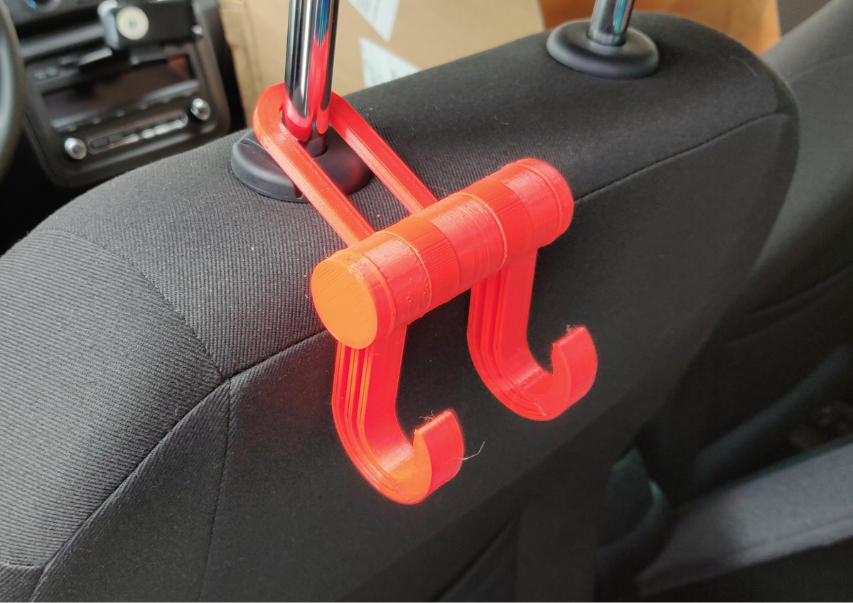 Крючки для подголовников. Источник: https://www.thingiverse.com/make:752273