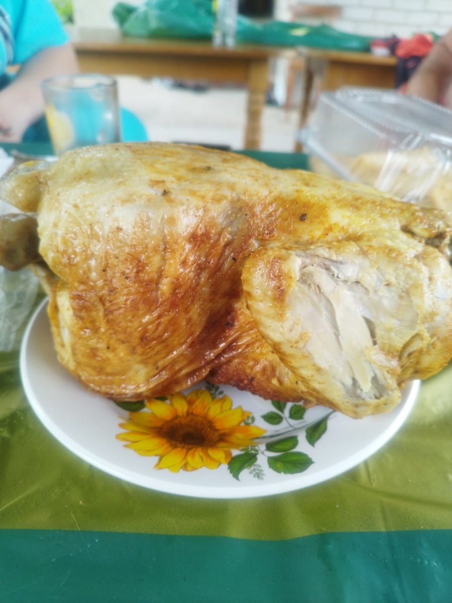    Люди зачем вы берете обколотую курицу? Когда можно купить продукт в 10 раз полезнее и дешевле