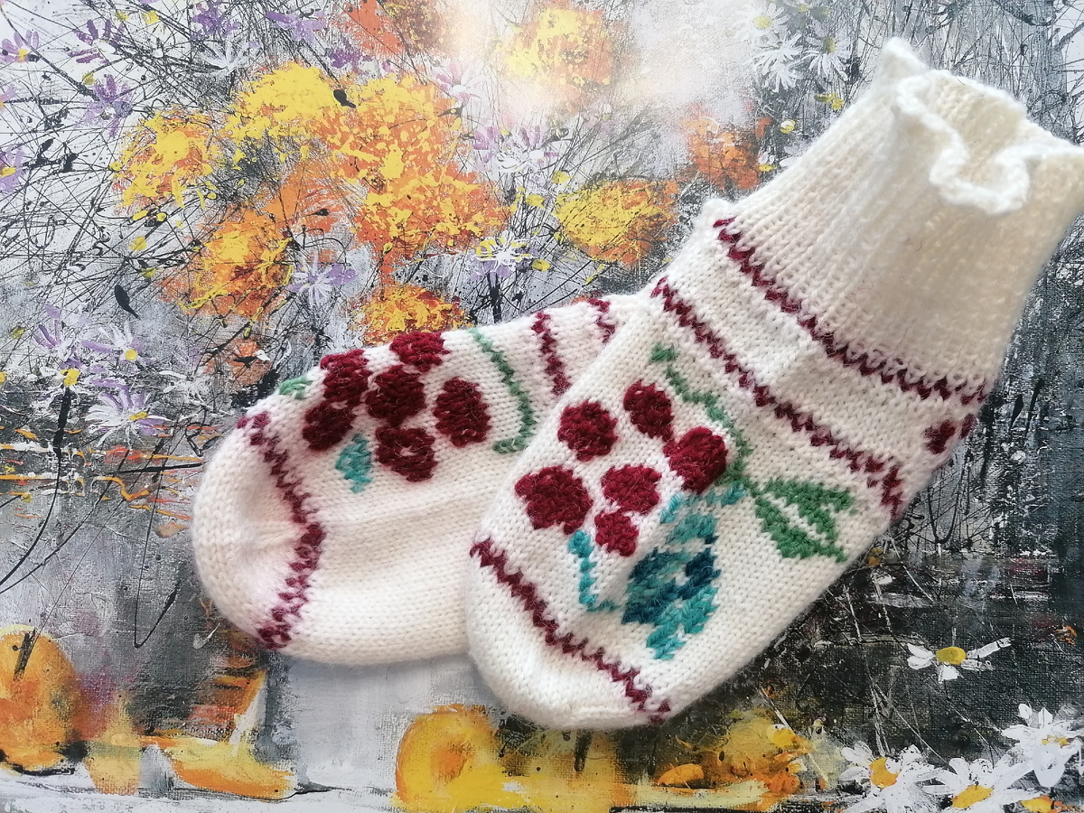 Готовая парочка носочков. 24-26р.