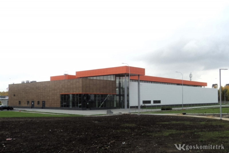    Торговый центр с витражными порталами построили в ПетрозаводскеГоскомитет по жилнадзору Карелии