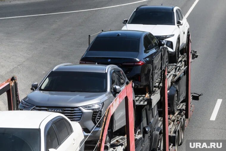 Без утильсбора поставить автомобиль на учет невозможно. Фото: Илья Московец © URA.RU