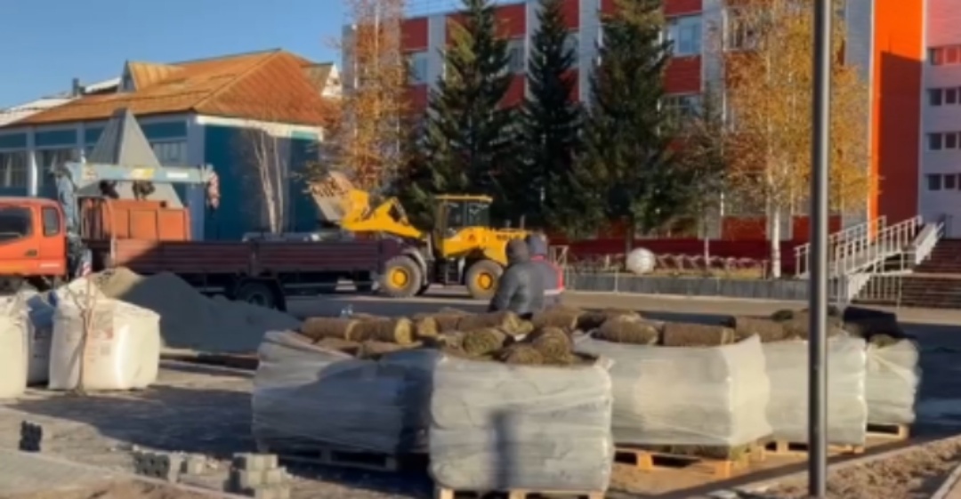    Школьный двор в Покачах превращают в многофункциональное пространство