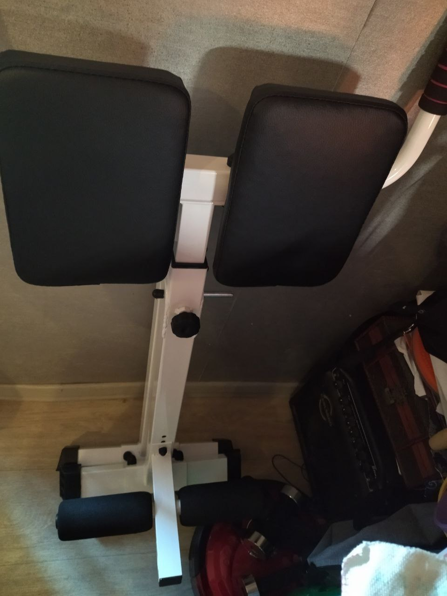 В собраном виде у стенки