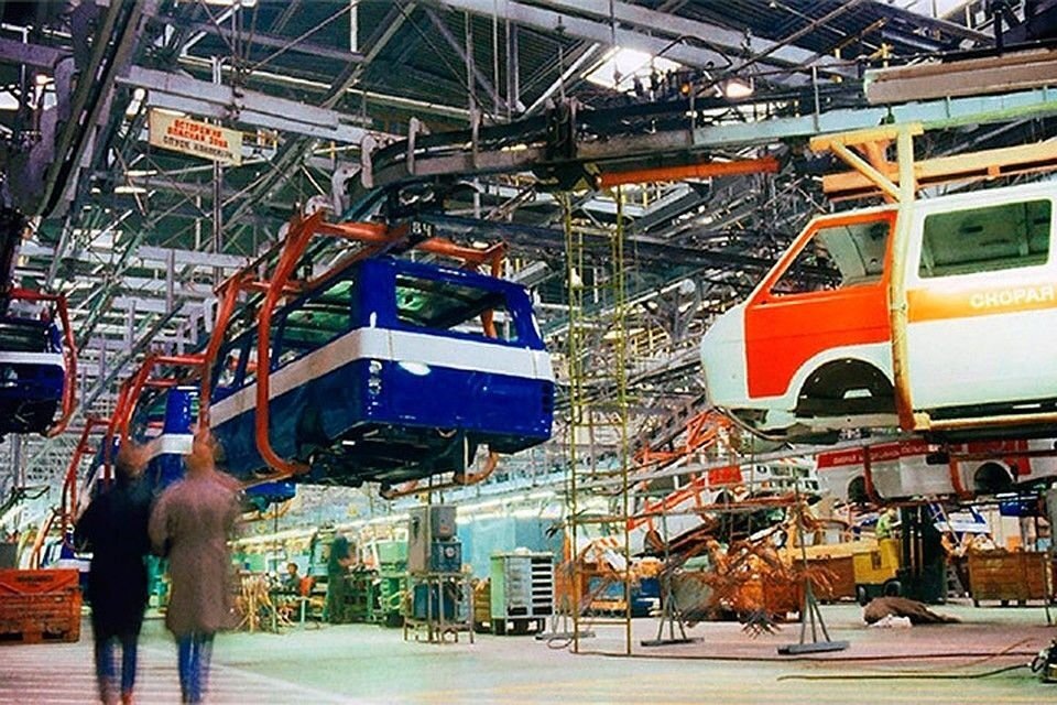 Рижская автобусная фабрика (РАФ) тогда. Источник иллюстрации - Яндекс.Картинки