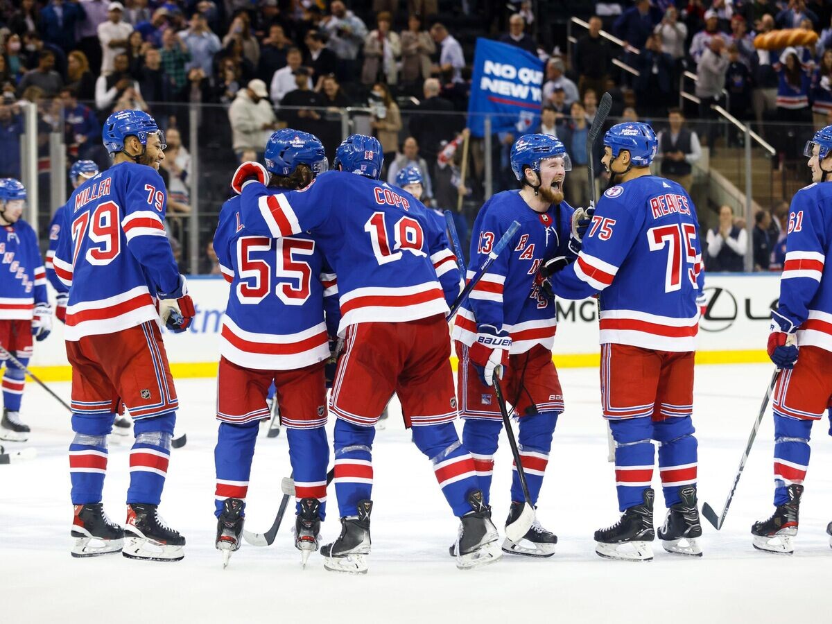    Хоккеисты "Нью-Йорк Рейнджерс"© Фото : twitter.com/nyrangers