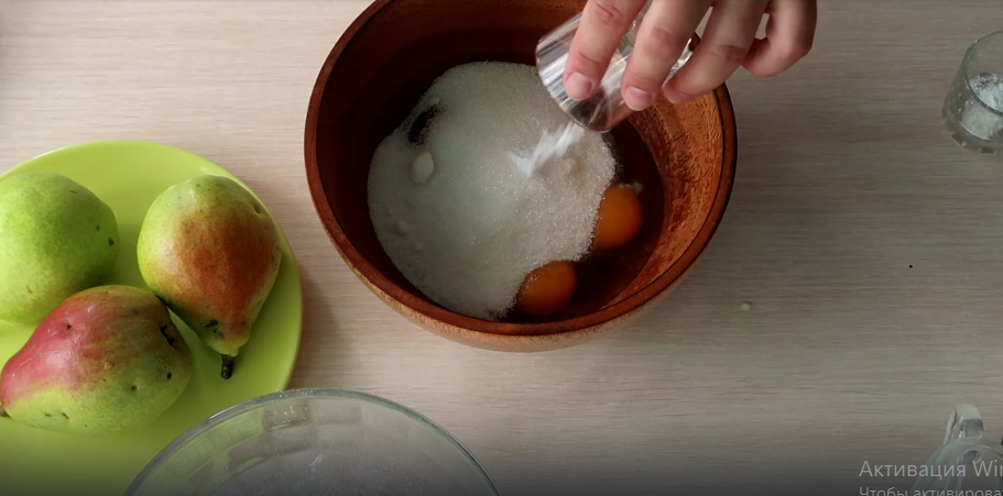 Добавляем сахар и ванилин