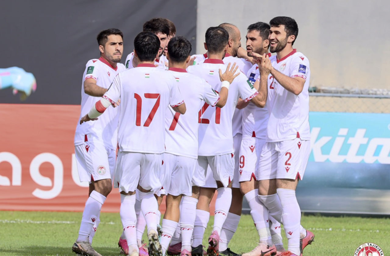 Футболисты сборной Таджикистана. Фото ФФТ