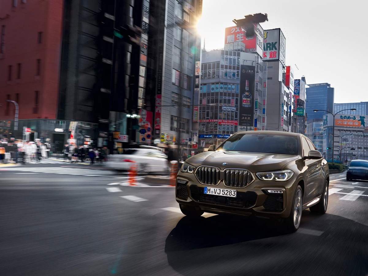    Предметом спора стал подержанный BMW X6