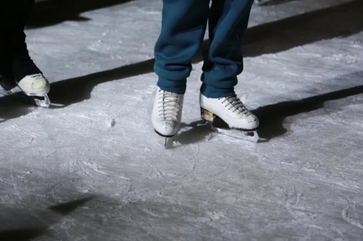    Спорткомплекс «Губкинский Арена» приглашает покататься на коньках