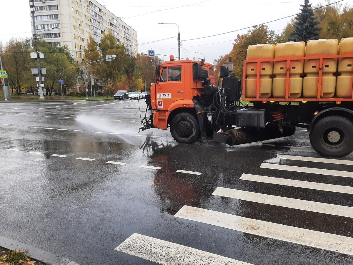 Фото автора. 15.10.2025 10:39. В Москве жёлтый уровень опасности от дождей. 