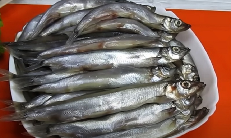 Готовим мойву особым способом – без запаха по всей кухне и брызг масла